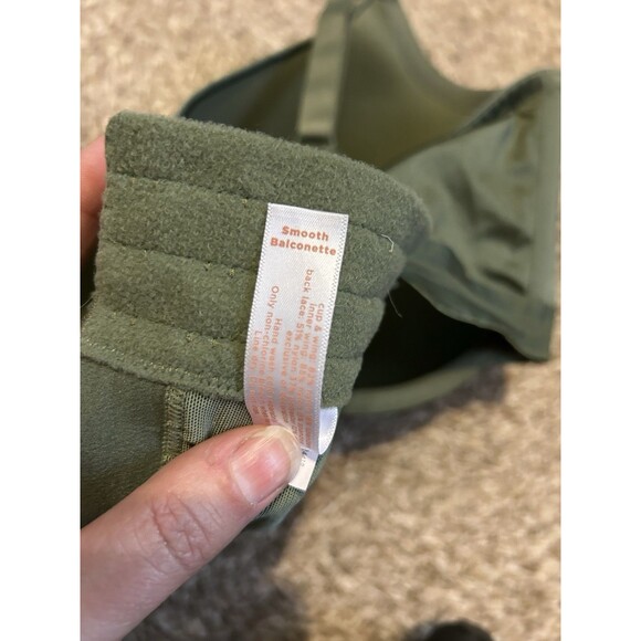 Cacique Women's 46G Smooth Balconette Bra Underwire Green Satin Lace Strap EUC - Picture 6 of 6